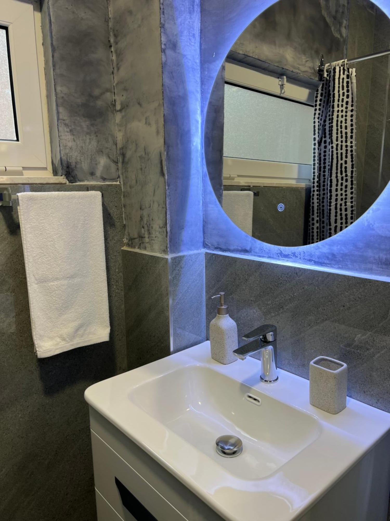 Boho Cane Apartment Тирана Екстериор снимка
